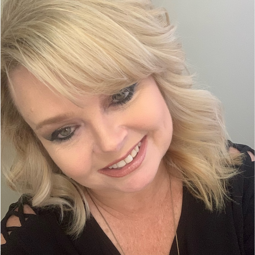 Meet your Posher, Nikki